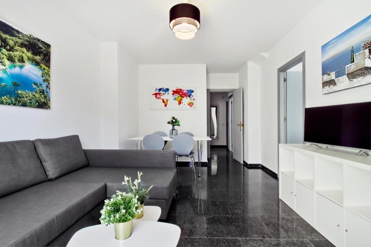 Atico Con Terraza Privada En Malaga Centro Apartment ภายนอก รูปภาพ